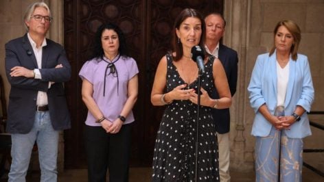 En primer término, la consellera de Hacienda del Gobierno valenciano, Ruth Merino, este miércoles.