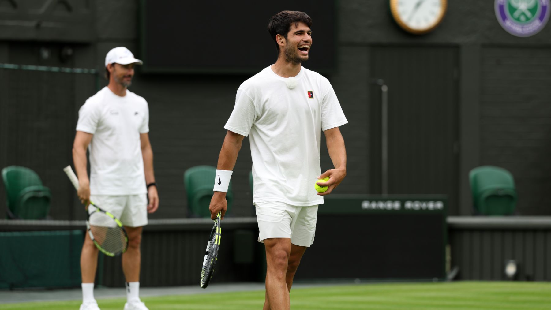 Alcaraz durante un entrenamiento en Wimbledon. (Getty)
