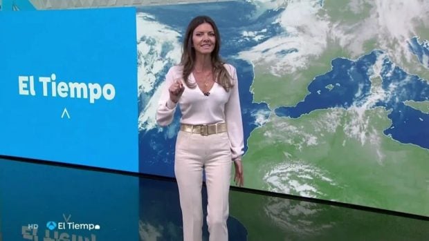 Himar González presentando 'El Tiempo'. (Atresmedia)
