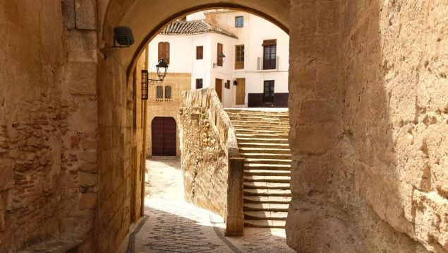 Comprar una casa en la Alhama de Granada, precio de la vivienda en la Alhama de Granada, cuánto cuesta una casa cerca de la playa en Andalucía, casas cerca de la playa de Málaga.