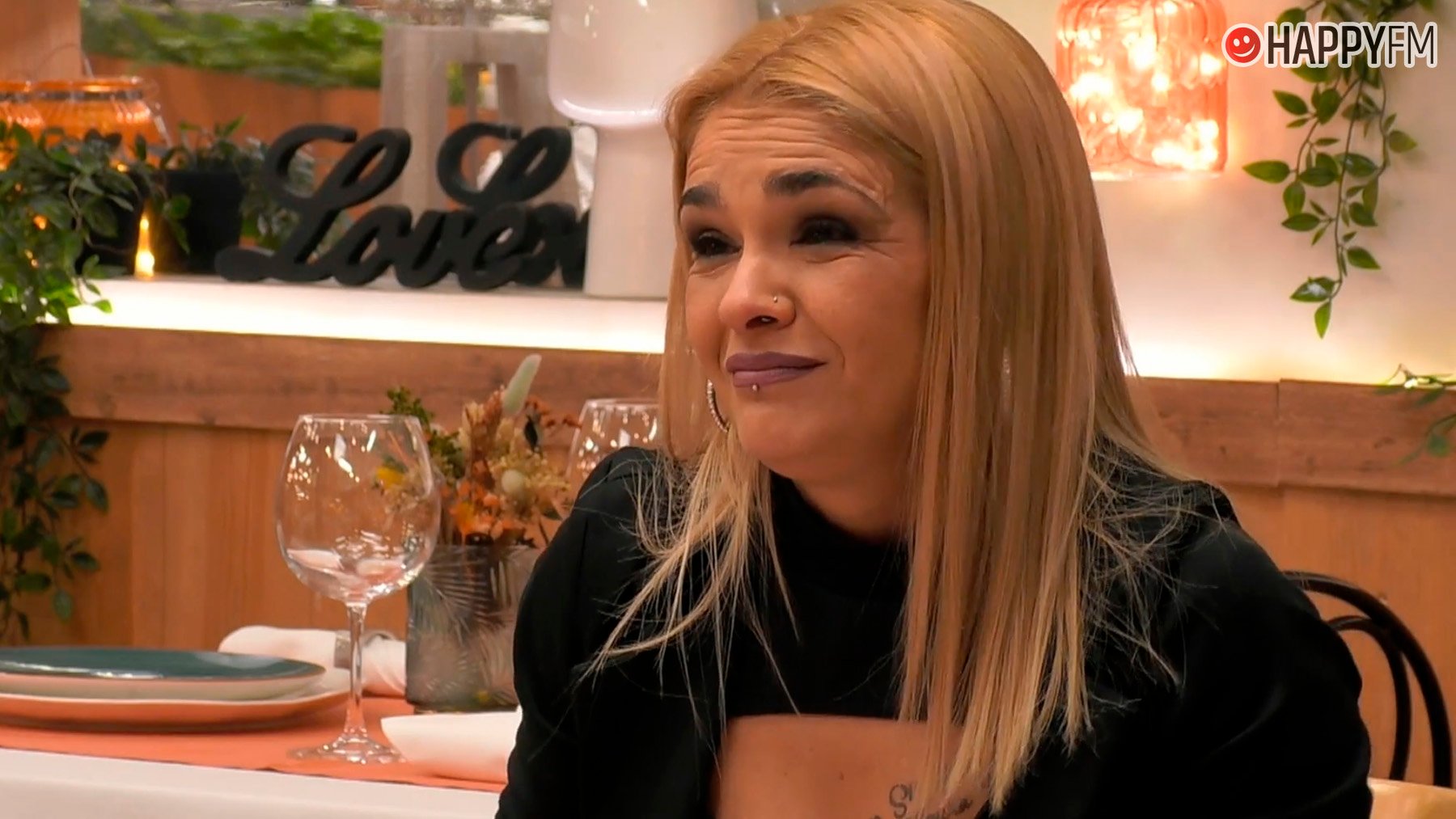 Mónica en First Dates. (Mediaset)