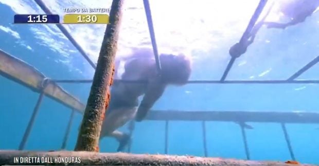 La actriz Loredana Cannata durante una de las pruebas de Supervivientes Italia (Mediaset Italia).