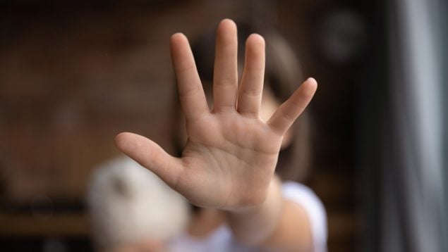 Guardianes de la Inocencia presenta una querella criminal por abusos sexuales a una menor tutelada