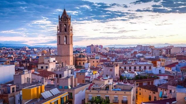Okupas en Reus realquilan habitaciones, negocio de la okupación en España, peligros de la inquiokupación, inquiokupas en Reus, Hacienda y multas por okupas.
