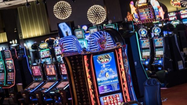 Las maquinas de juego en un casino de Cirsa. (Imagen cedida), CNMV