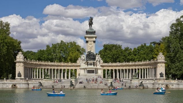 Madrid, lugares, personas mayores, calor