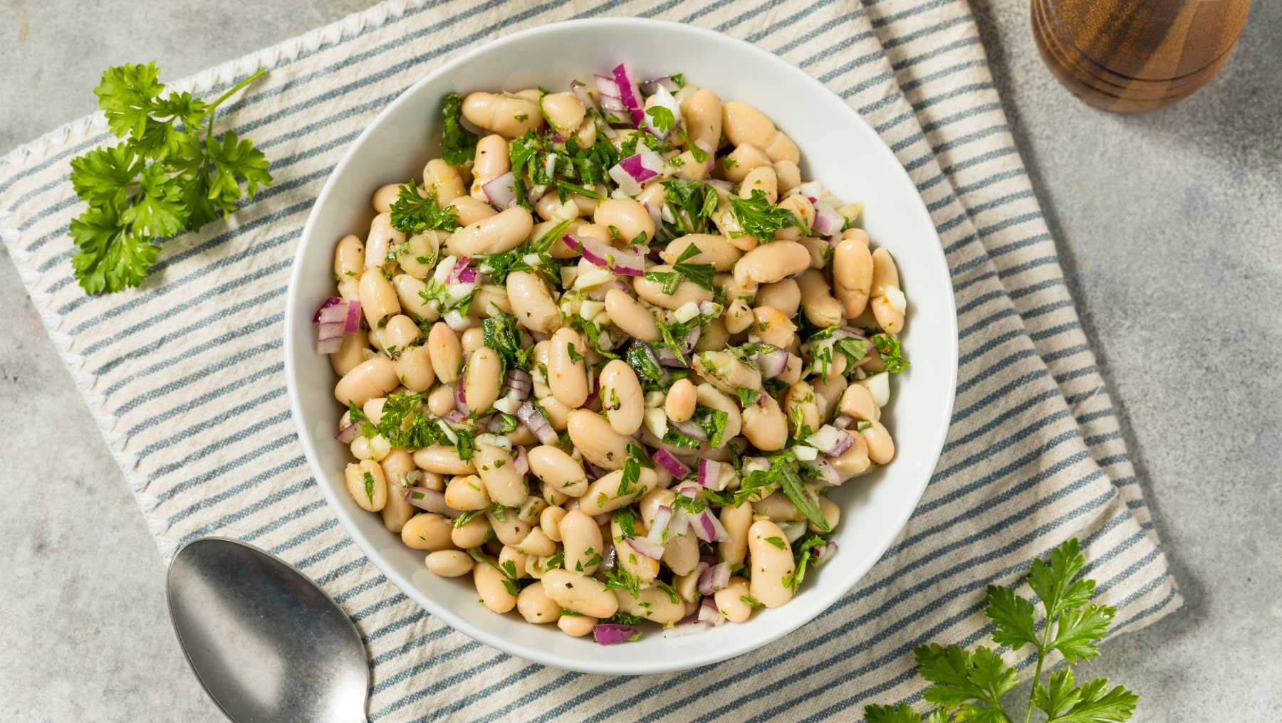 Ensalada de judías blancas.