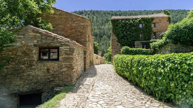 El pueblo de España donde esta prohibido hablar español, pueblo español donde sólo se habla inglés, pueblo de Soria para aprender castellano, pueblo de La que se Avecina.