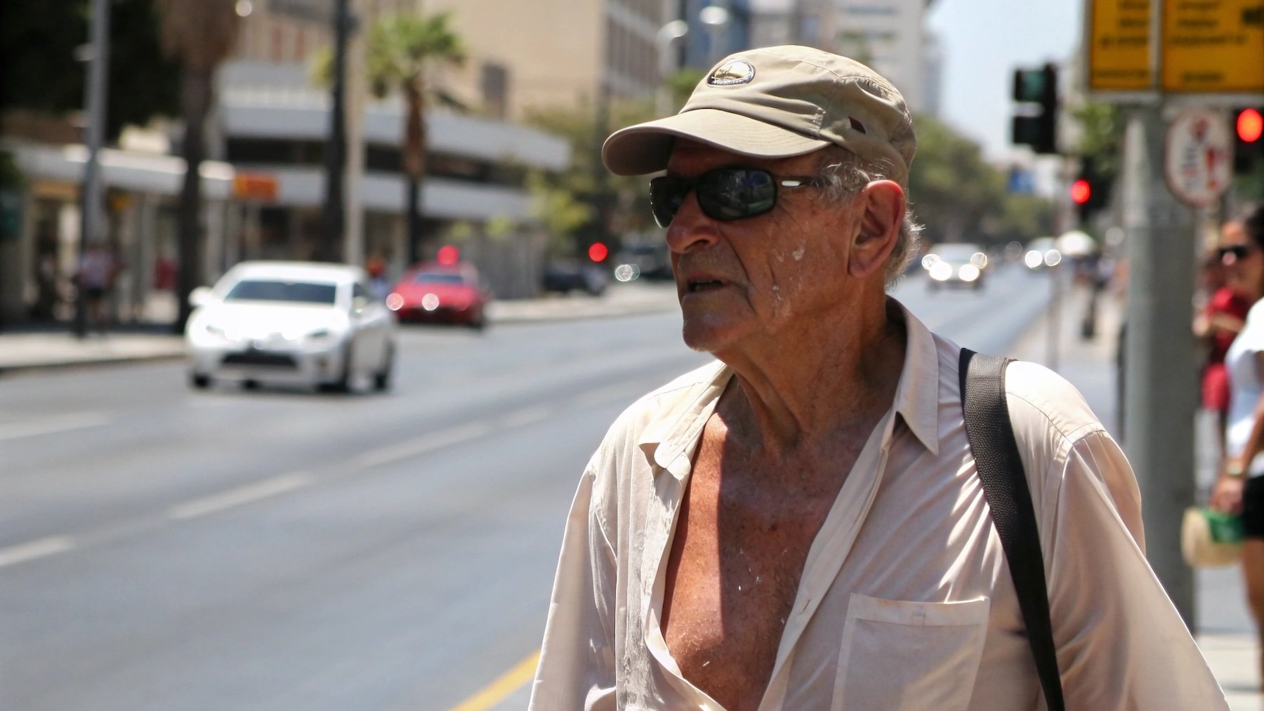 Recreación de un hombre con calor.