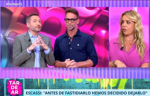 La subdirectora de TardeAR explica el engaño de Álvaro Escassi al programa (Mediaset).