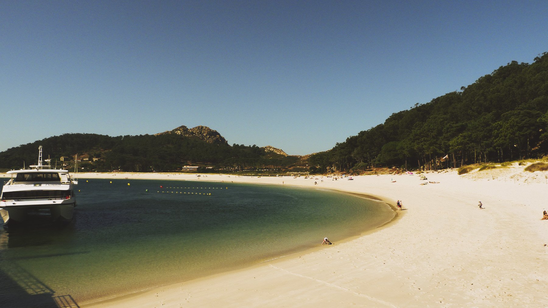 Playa de Rodas en las Islas Cies. Foto: Namaic en Wikimedia Commons.