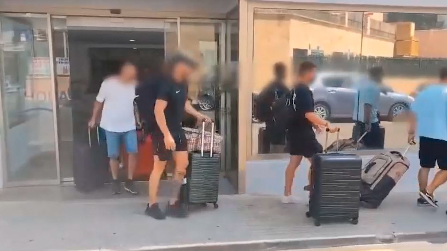 Policías de la seguridad de la Familia Real de Mallorca abandonan el hotel