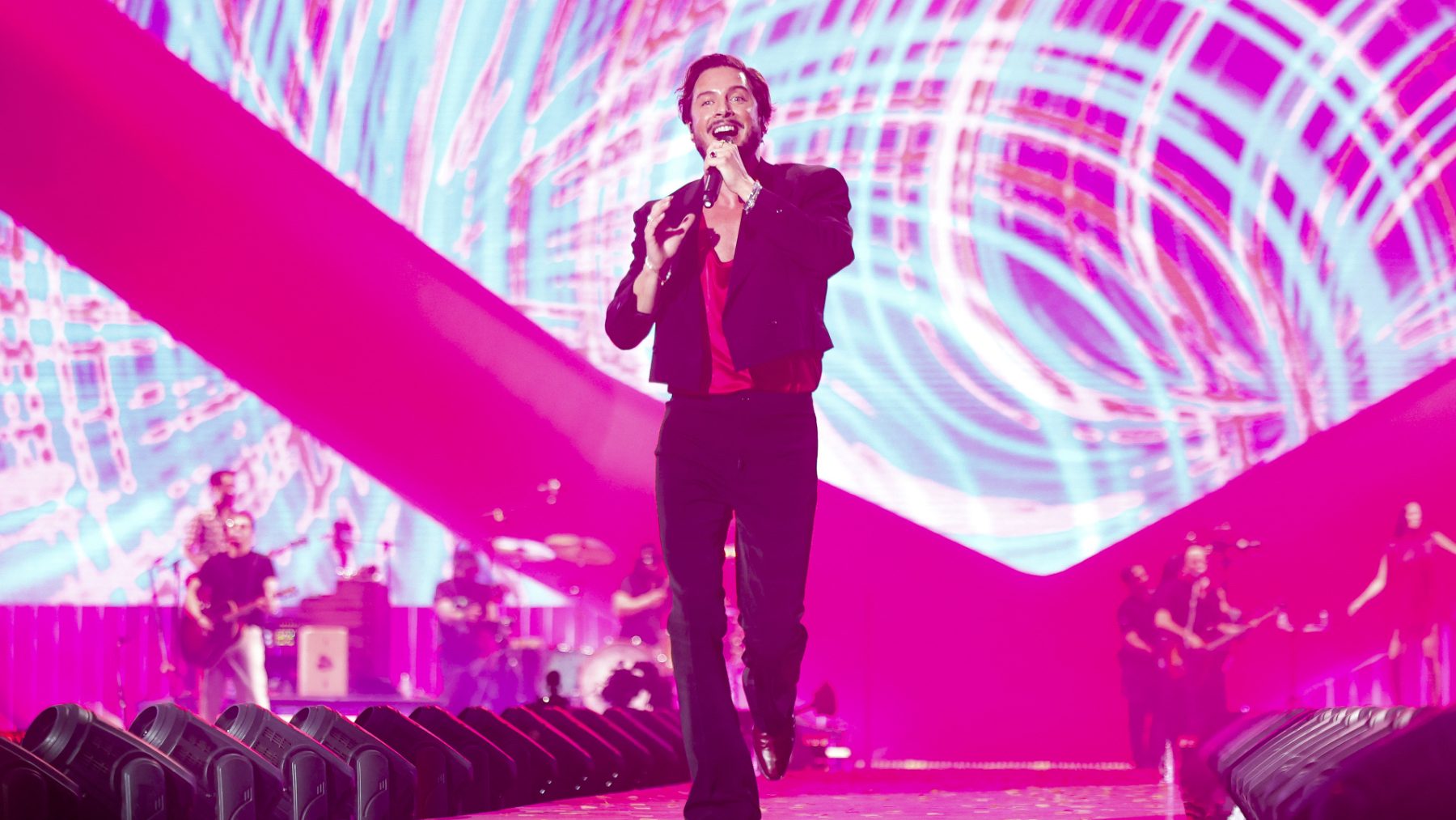 Manuel Carrasco en concierto. (Foto: Gtres)