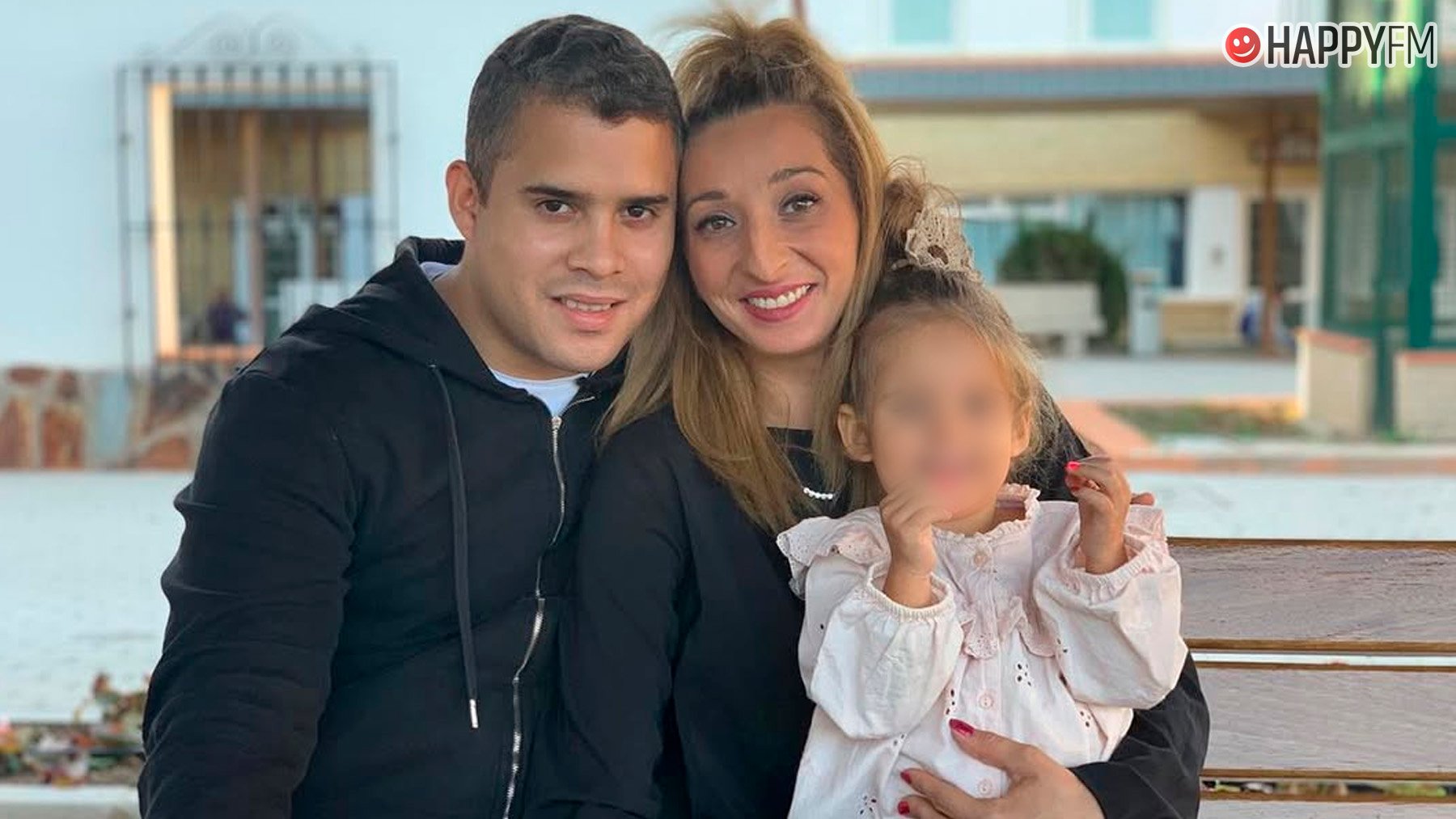 José Fernando y Michu con su hija Rocío. (Instagram)