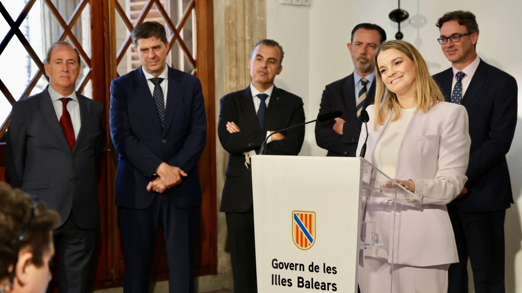 Marga Prohens junto a parte de su Ejecutivo.