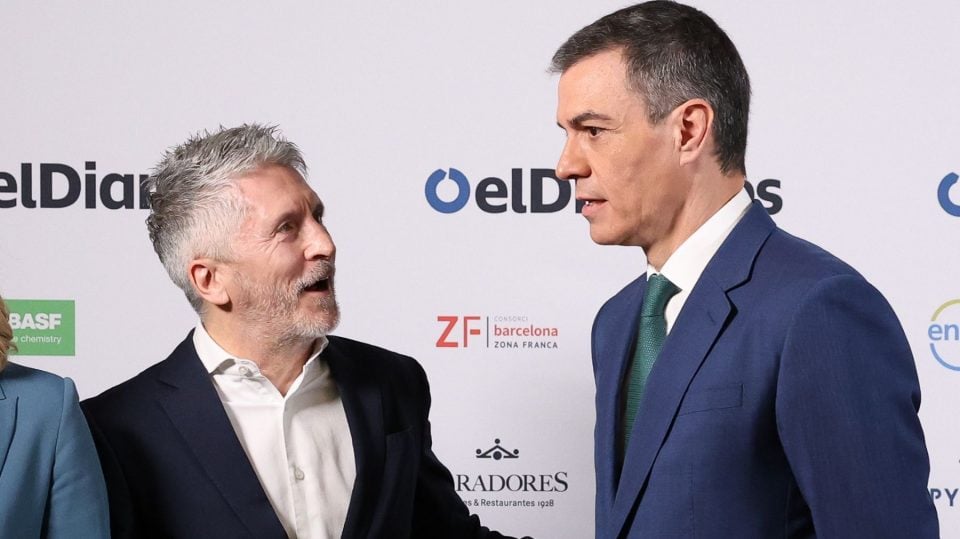 Marlaska rabia por la exclusiva de OKDIARIO: ordena una investigación por las fotos de Cerdán en prisión