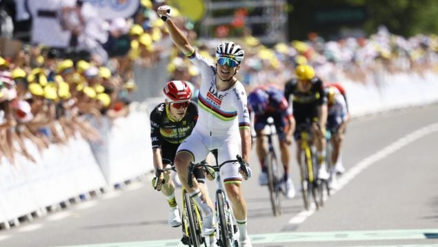 Pogacar recupera el liderato del Tour en el Muro de Bretaña con un nuevo triunfo