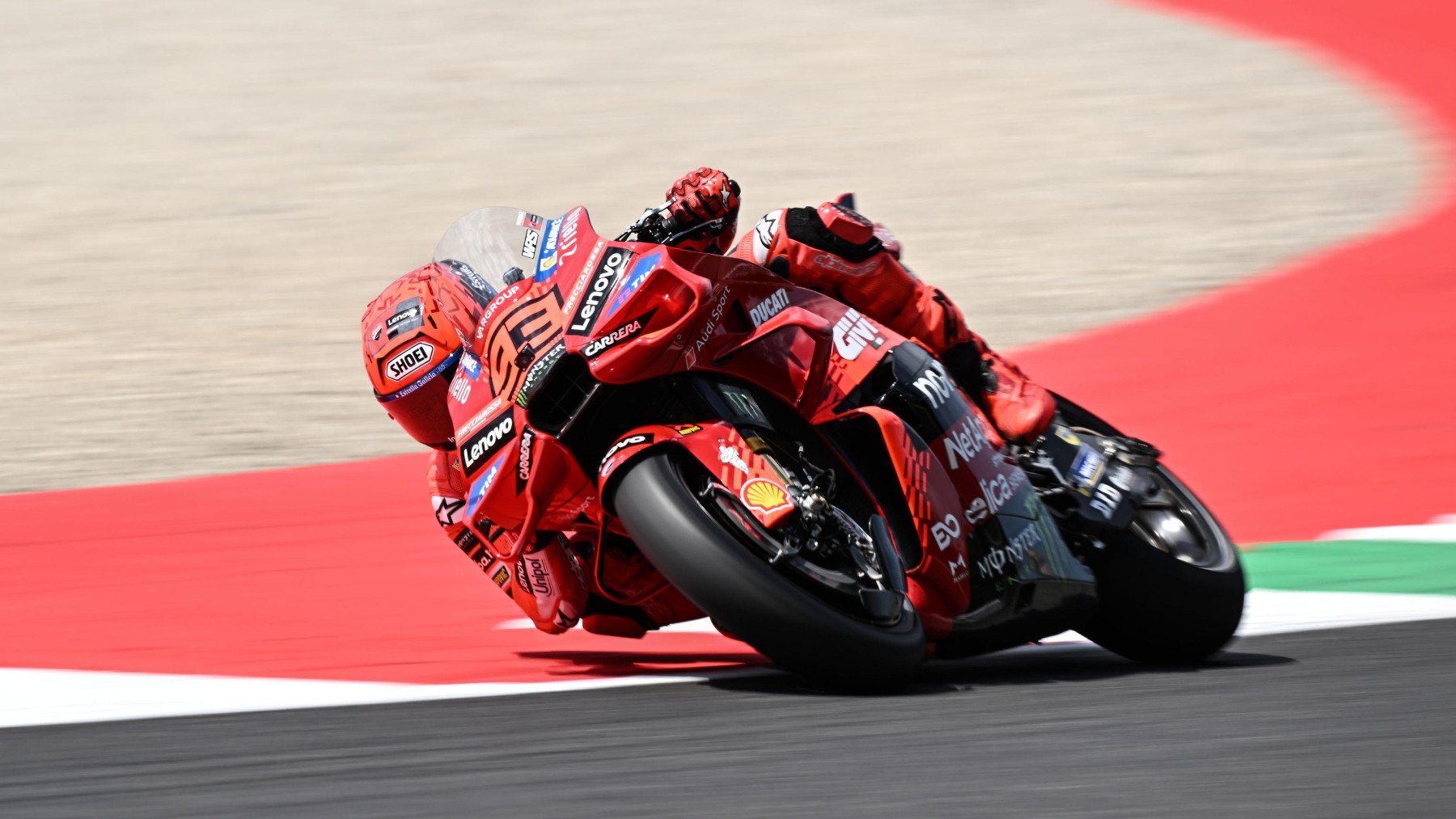 Marc Márquez, durante un entrenamiento libre esta temporada. (EFE)