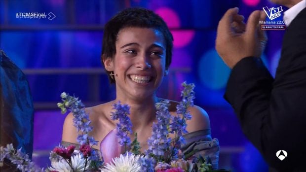 Melani, emocionada tras ganar Tu cara me suena 12. (Atresmedia)