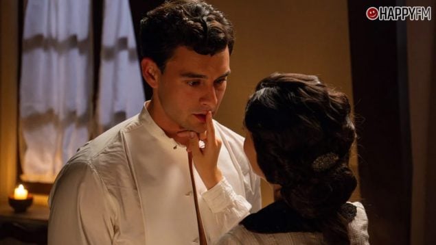 Curro y Ángela en La Promesa. (RTVE)