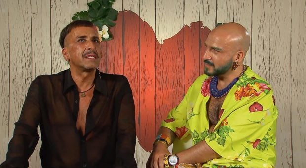 Nagor y Emmanuel en la decisión final de 'First Dates'. (Mediaset)