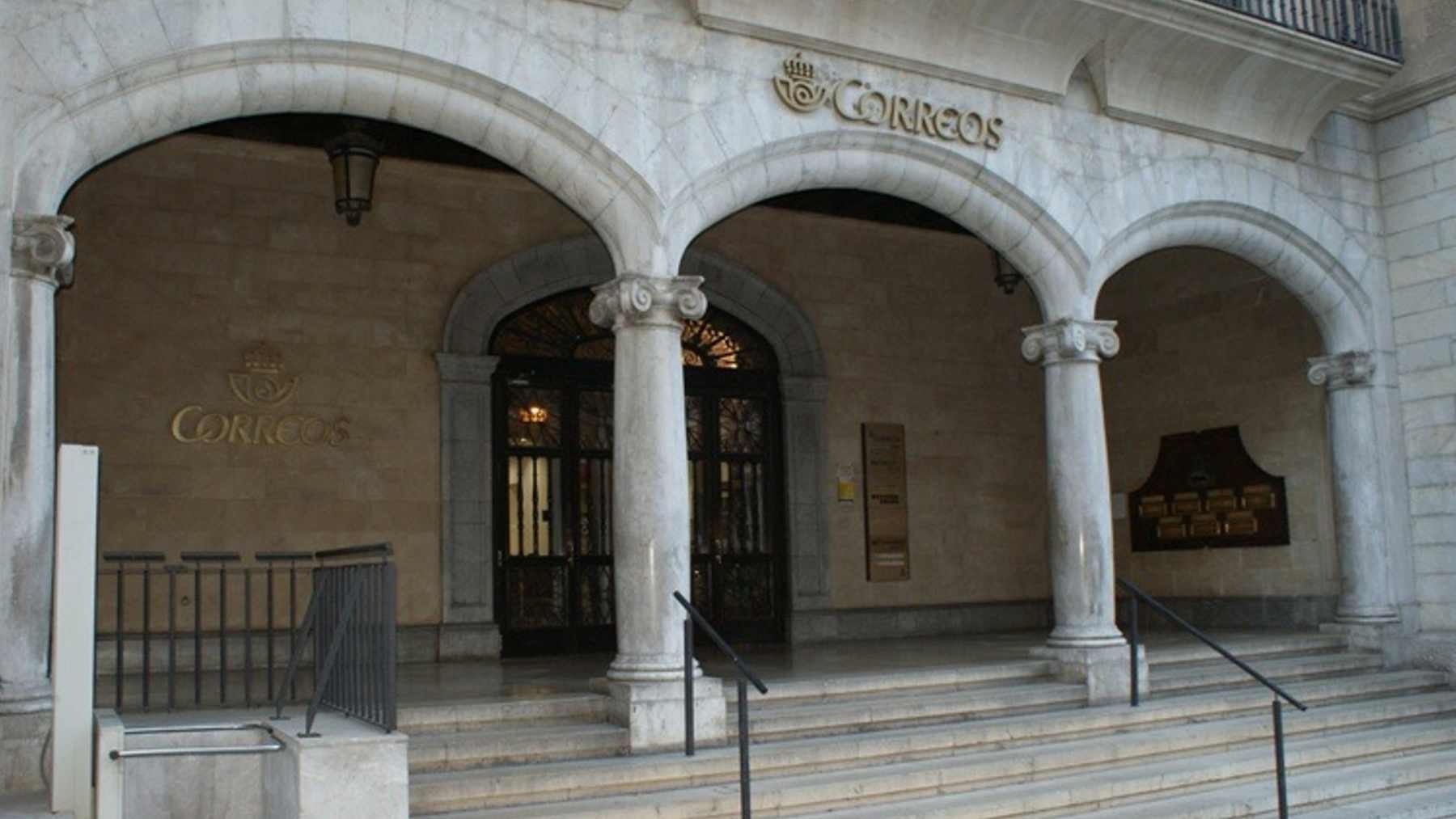 Oficina central de Correos en la calle Constitución de Palma.