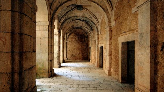 Monasterios