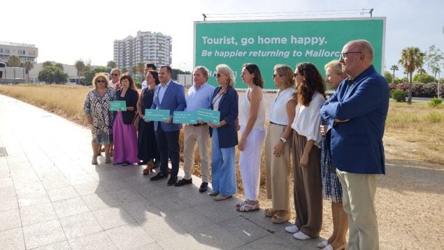 Apoyo hostelero español a los hoteleros mallorquines en su campaña de agradecimiento a los turistas