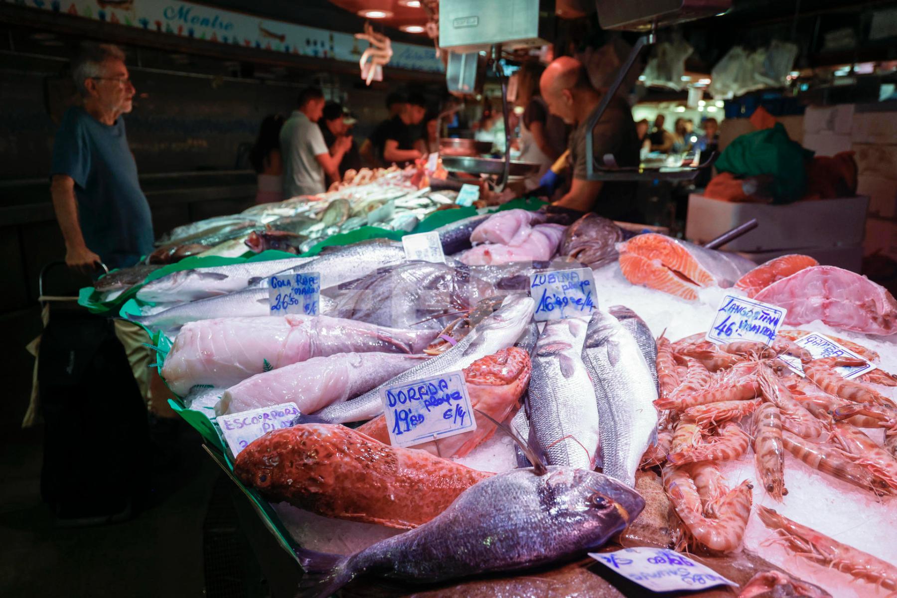 Un mercado en Barcelona. (EFE)