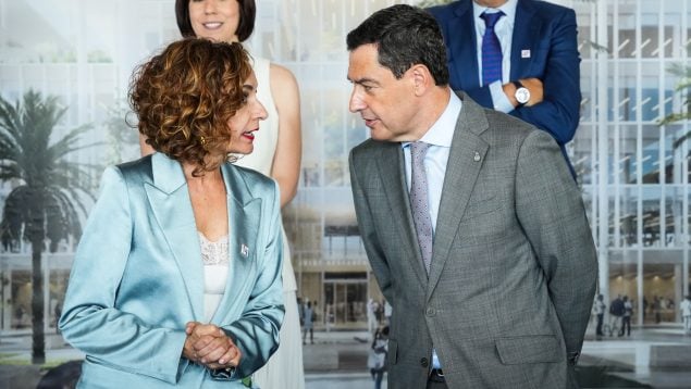 El PP de Moreno volvería a barrer en Andalucía y Montero se hunde arrastrada por la corrupción del PSOE