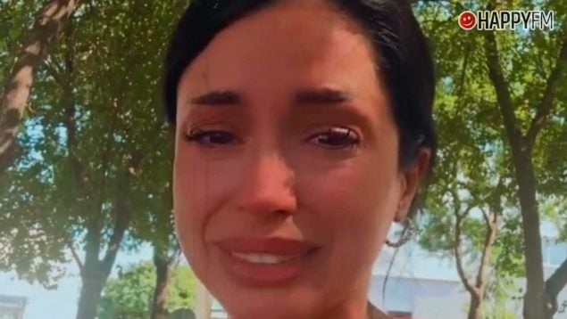 Inma Campano, ex concursante de 'La isla de las tentaciones', llorando en una imagen en redes sociales (Instagram).