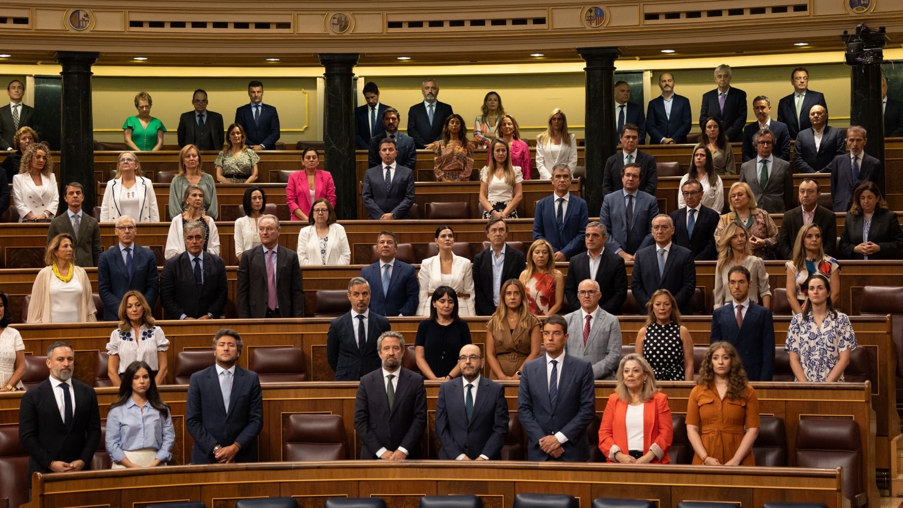 Sólo PP y Vox evitan apoyar que el Congreso pierda el ‘de los diputados’ para ser «más inclusivo»