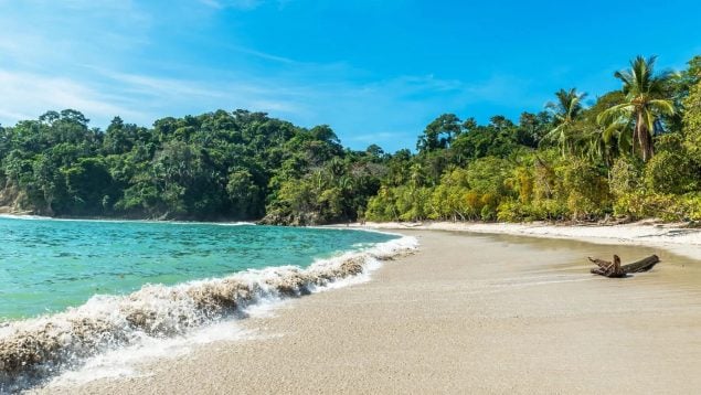 Emigrar a Tamarindo, cómo emigrar a Tamarindo si eres español, cómo emigrar a Tamarindo, cómo mudarse a Costa Rica, mejores playas del mundo, cómo emigrar de España, mejores destinos de playa.