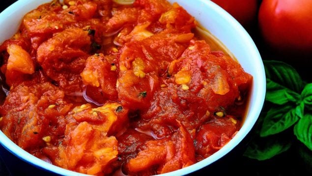 Bonito con tomate