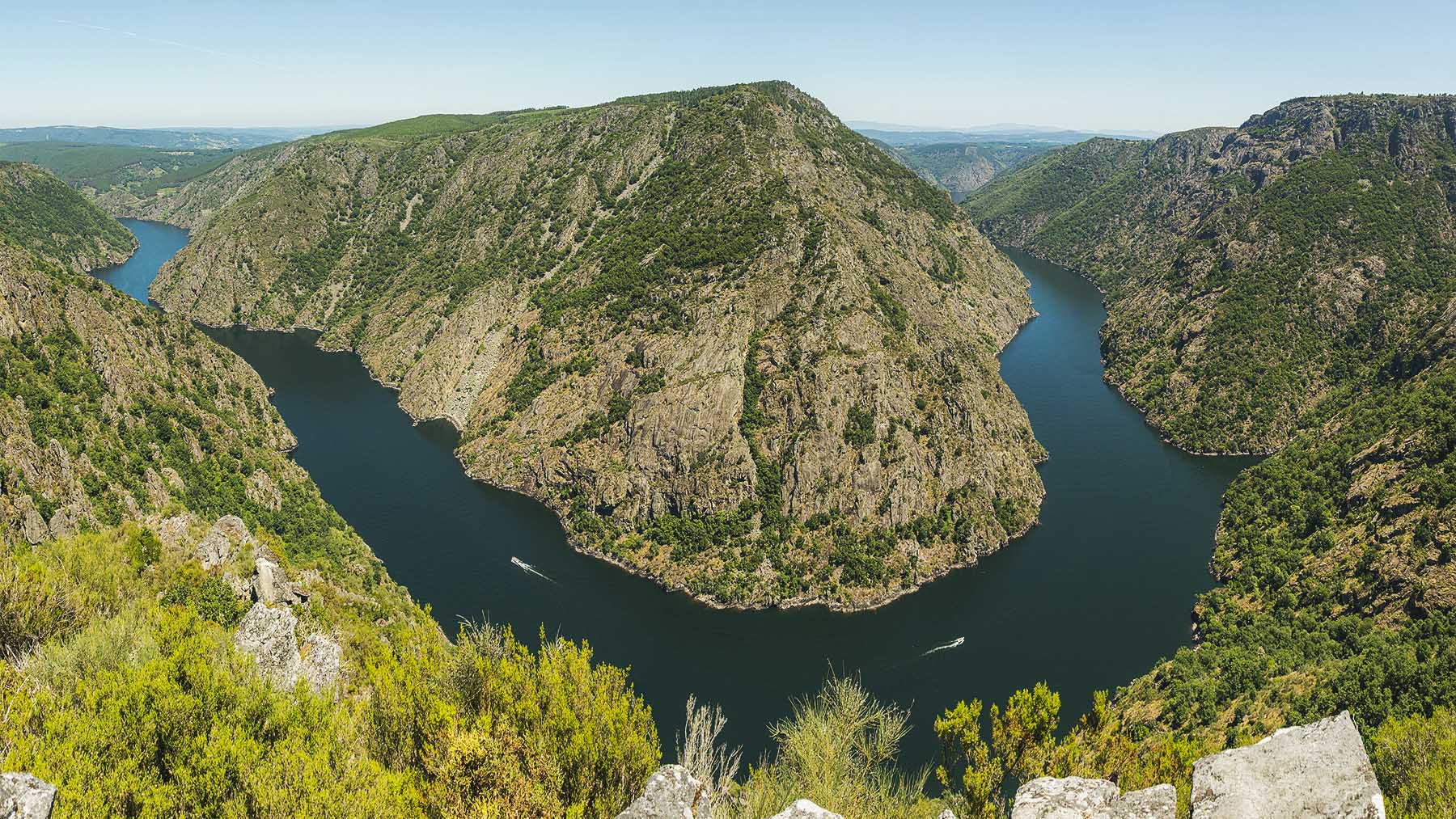 ¿Quién necesita ir a Noruega? En España tenemos nuestros propios fiordos y miden casi 500 metros de altura