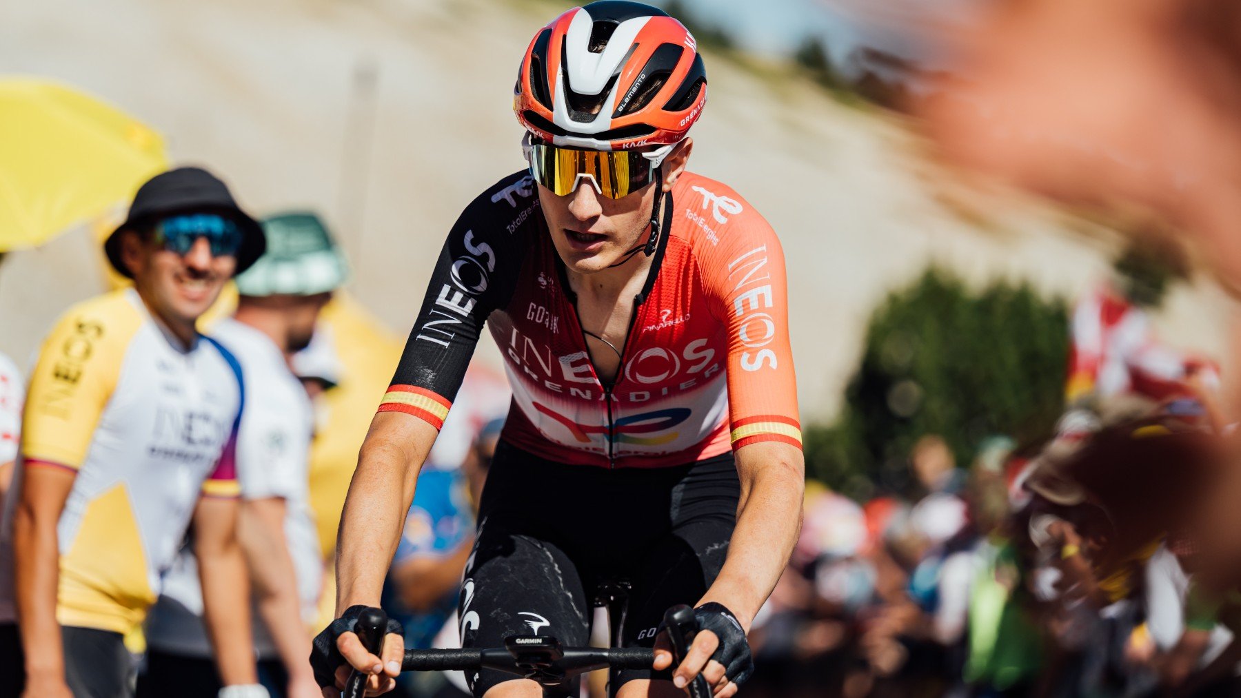 Carlos Rodríguez, durante una etapa del Tour de Francia. (INEOS Grenadiers)