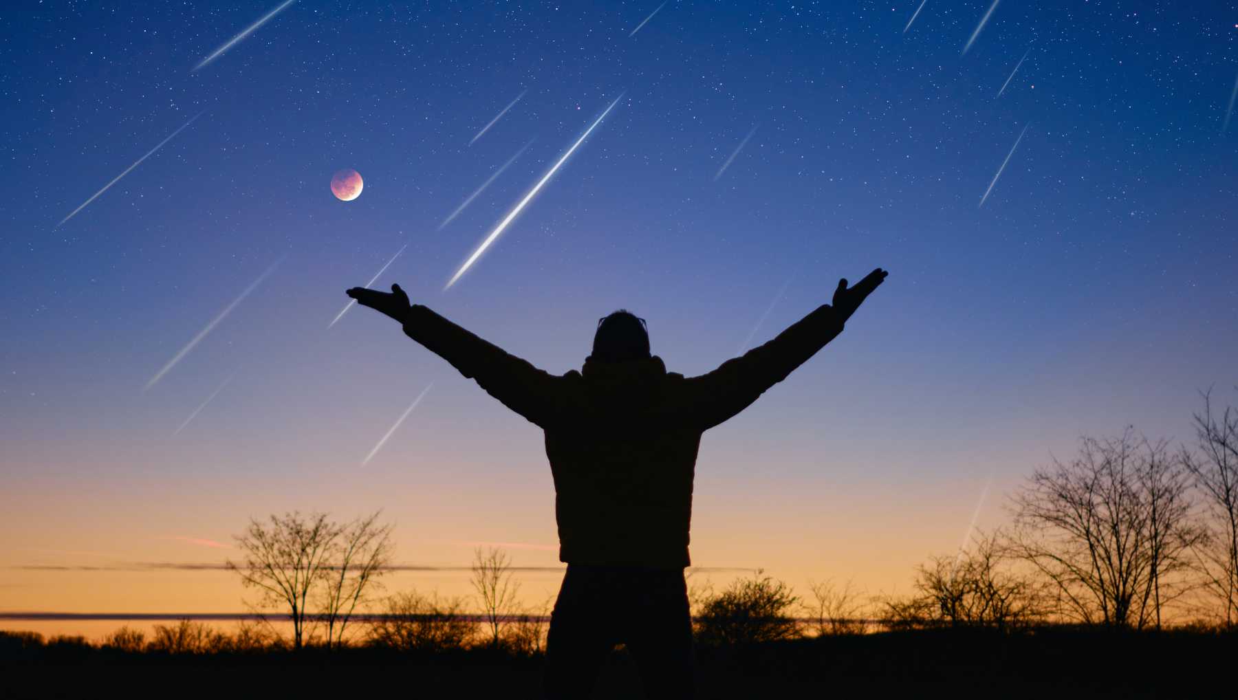 Agosto 2025: fechas clave para ver las lluvias de estrellas y cómo disfrutar del cielo este verano