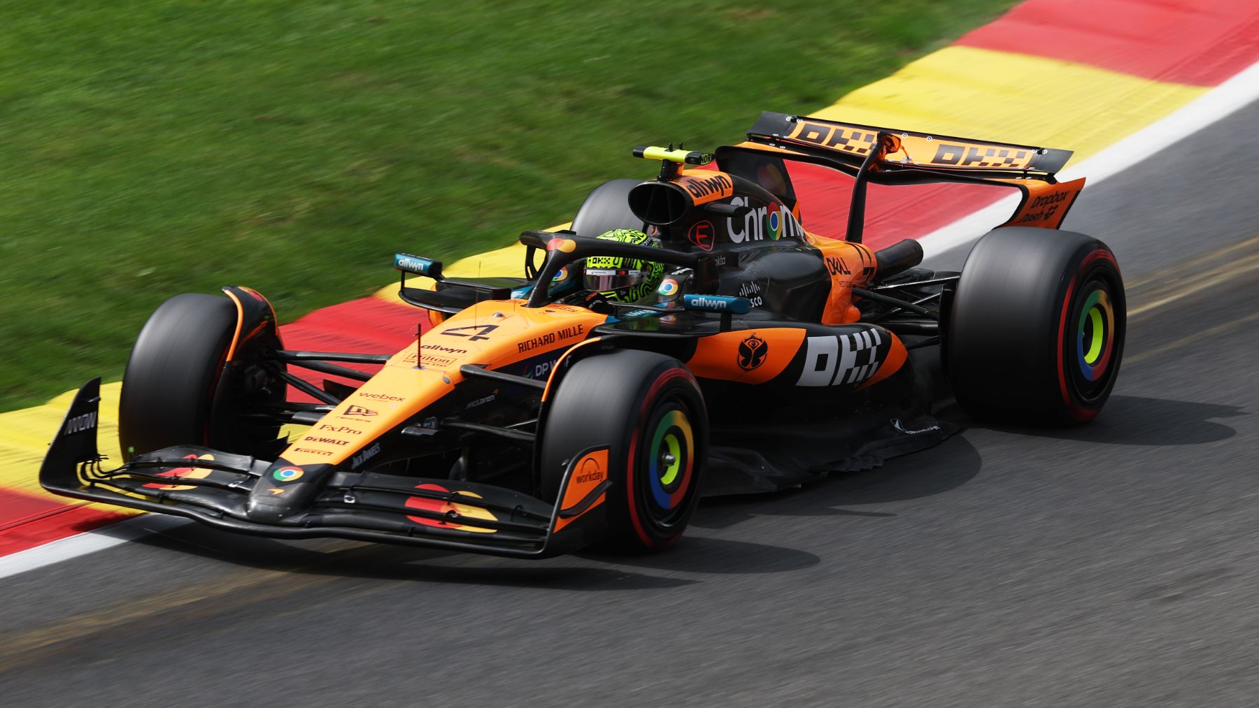 Lando Norris con el McLaren en Spa. (Getty)