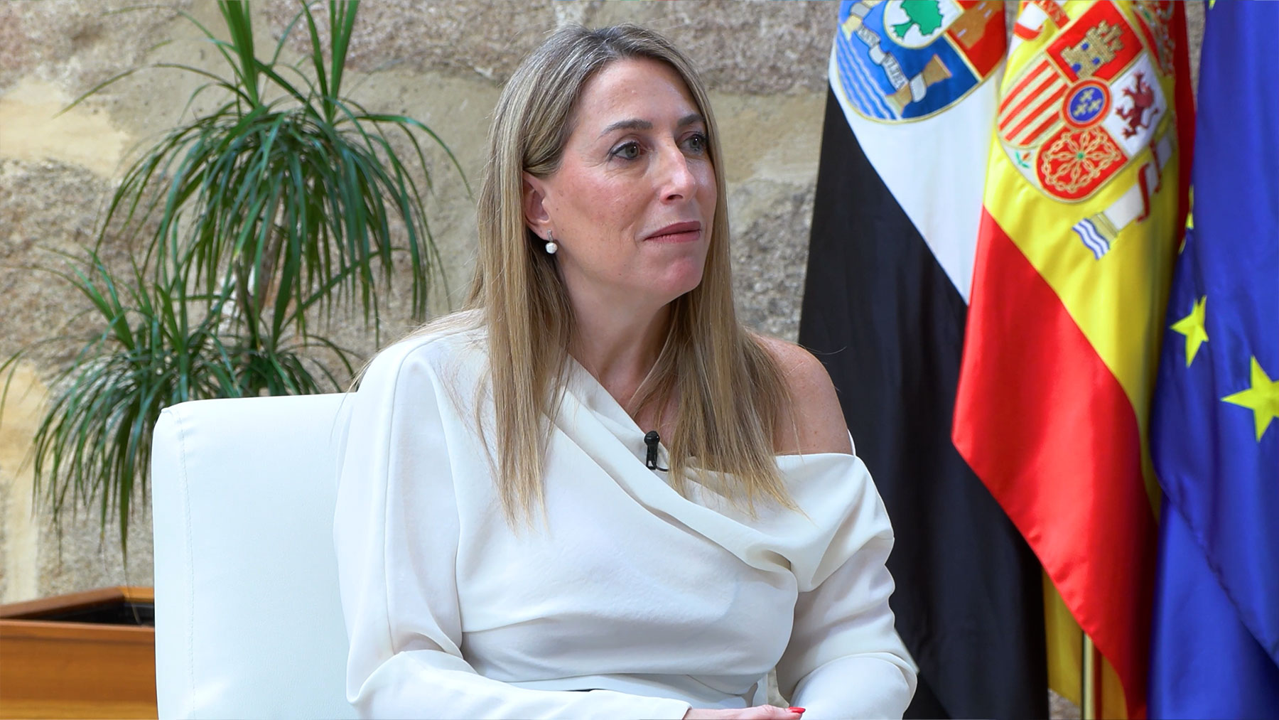 María Guardiola, durante la entrevista de OKDIARIO.