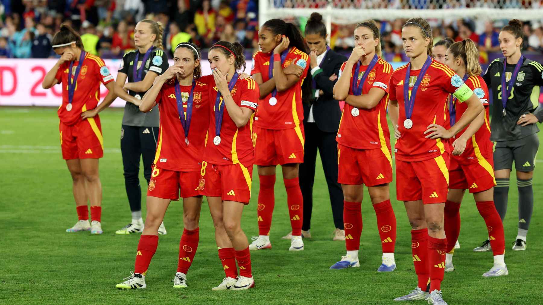 Las jugadoras de la Selección, tras perder la Eurocopa. (Getty)