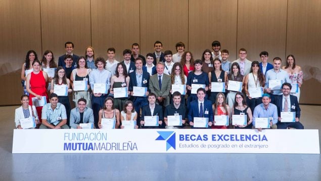 Fundación Mutua Madrileña celebra 20 años de sus becas de posgrado para estudios en el extranjero