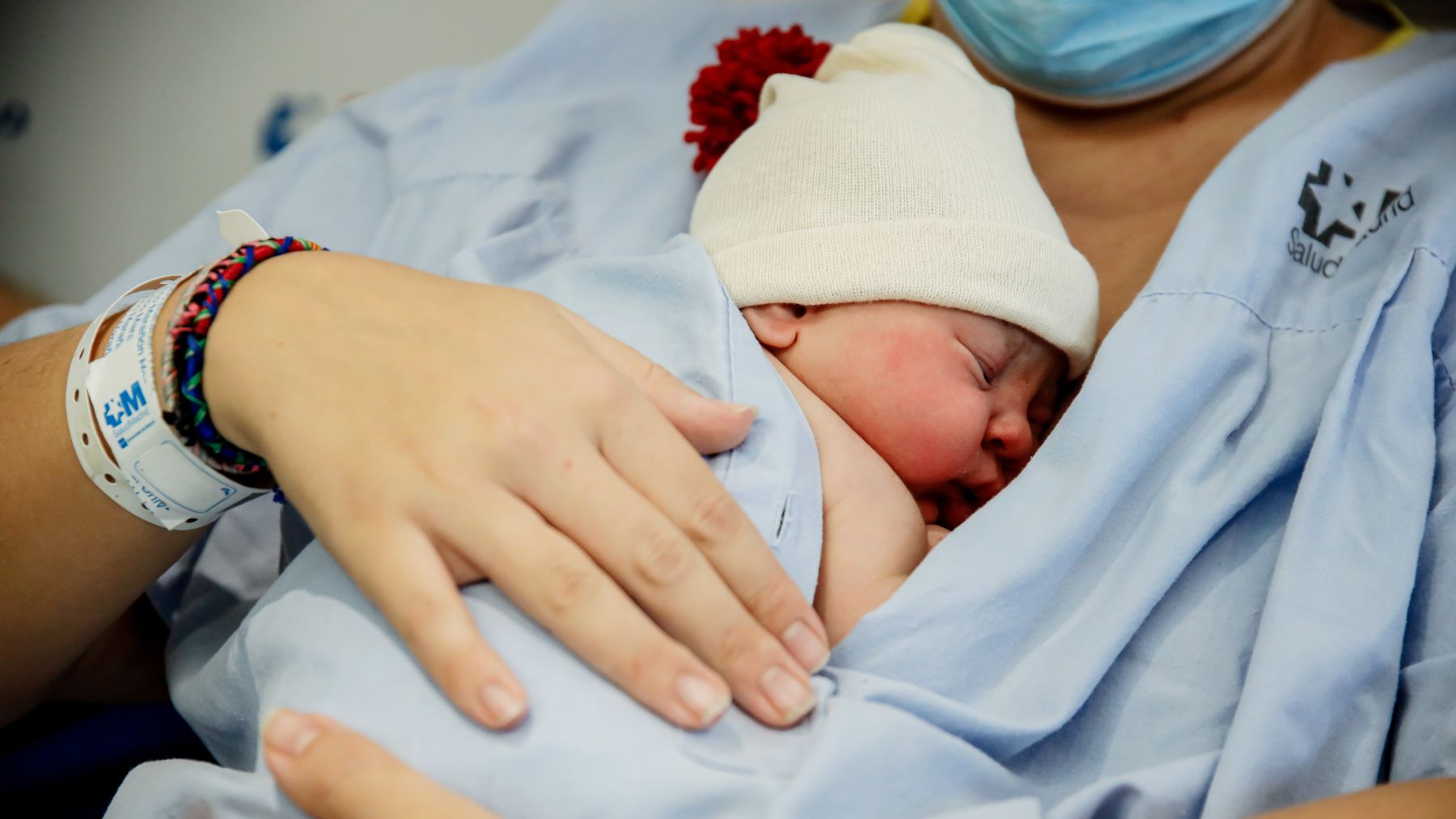 Imagen de un bebe recién nacido. (EP)