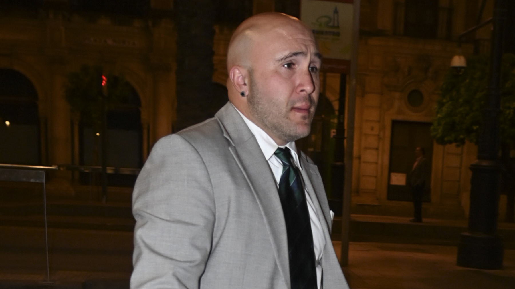 Kiko Rivera con el rostro serio. (Foto: Gtres)