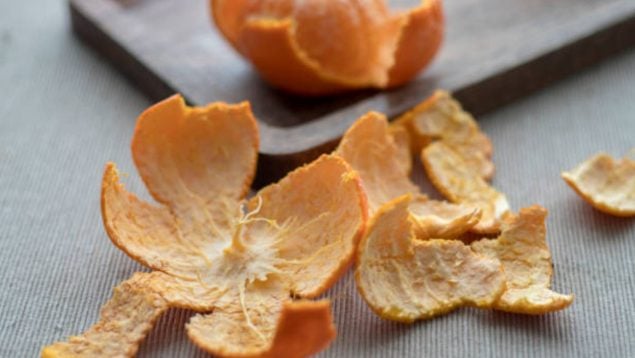 cáscaras de mandarina