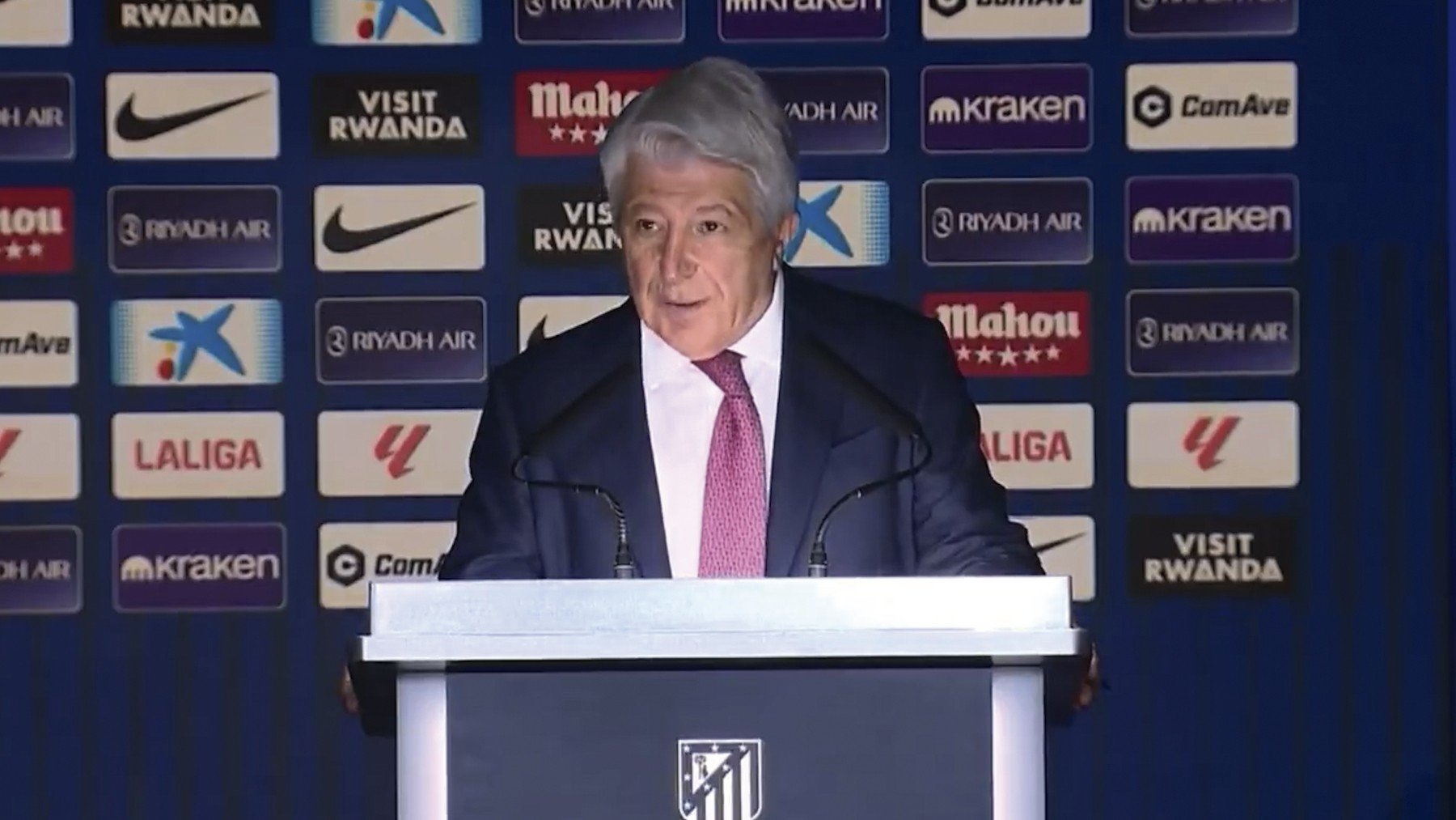 Enrique Cerezo, durante la presentación de Marc Pubill. (Captura de pantalla)