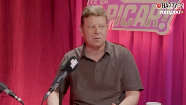 Tinet Rubira, de Operación Triunfo, en el podcast 'Te va a picar'. (X)