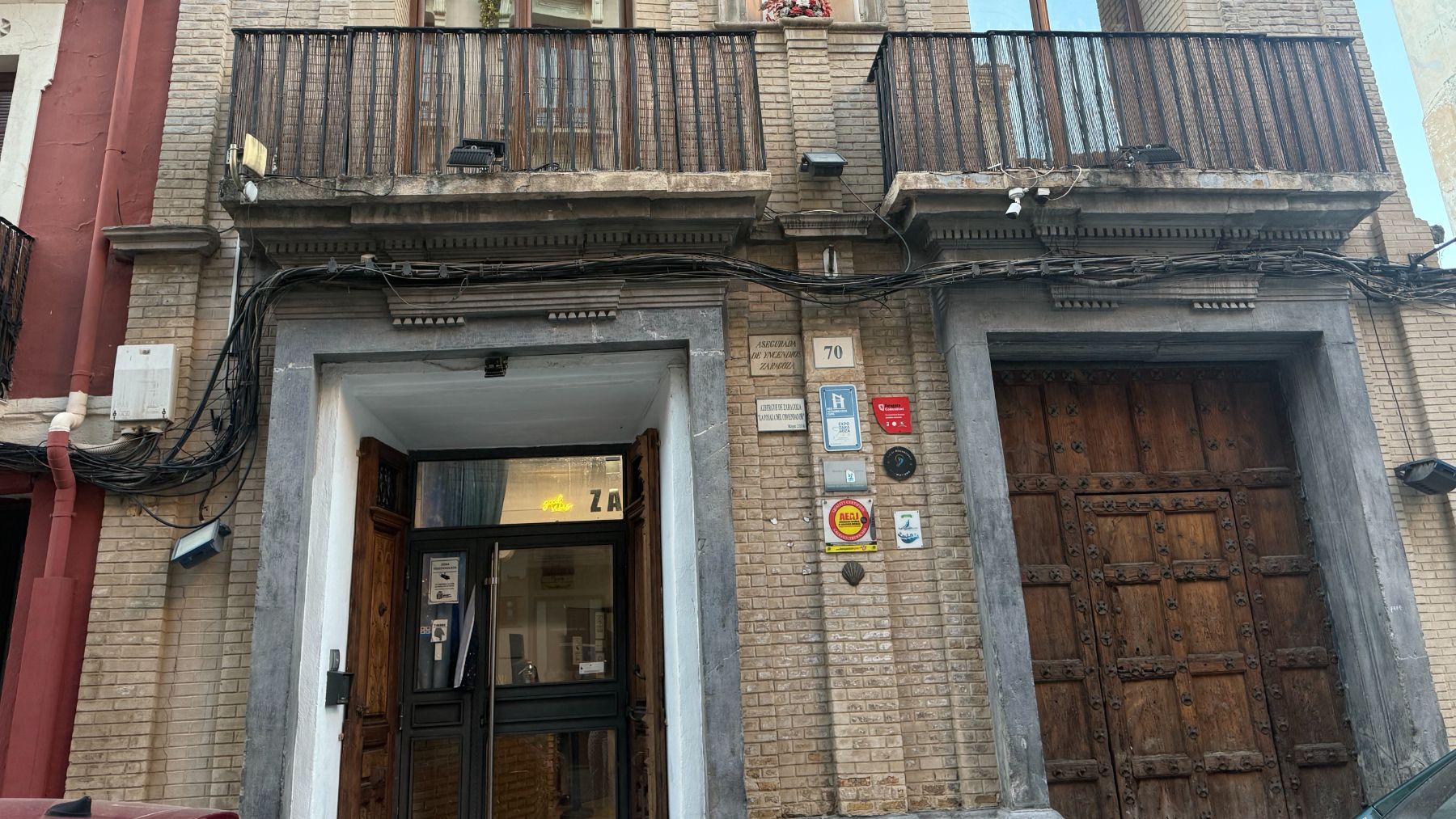 Albergue El Comendador, Zaragoza.