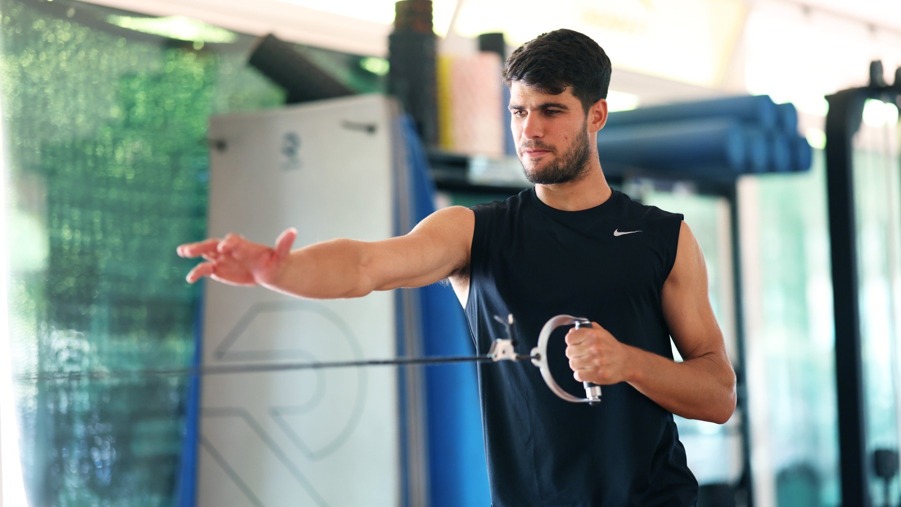 Carlos Alcaraz entrenando en la academia de Juan Carlos Ferrero este verano. (Getty)