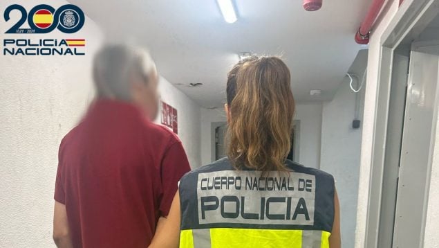 detenido masturbarse Palma frente a mujer