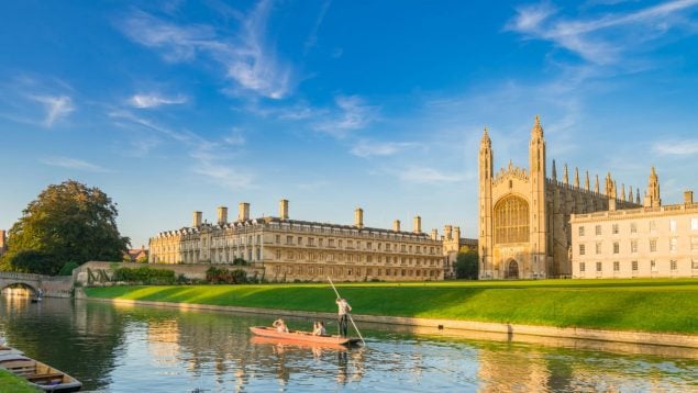 Mejor ciudad para emigrar a Reino Unido desde España, cómo mudarse a Inglaterra siendo español, por qué emigrar a Cambridge, irse a Cambridge para trabajar, cómo emigrar a Cambridge.